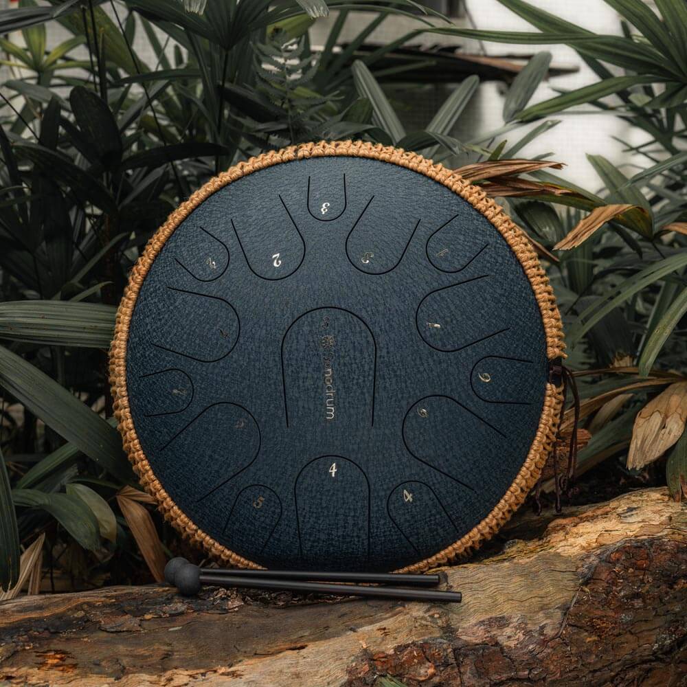 SonodrumSteelTongueDrumPremium-13Inches_15Tongues_CMajor-Nature-Navy
